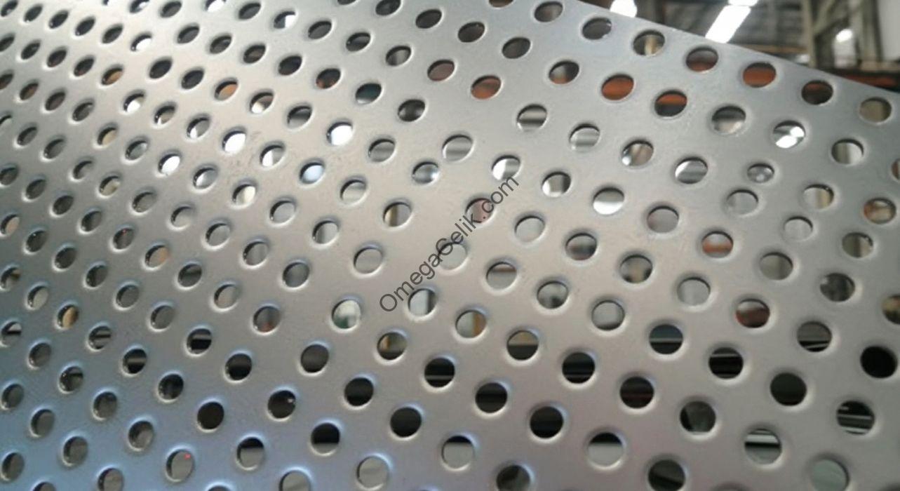 Farklı ebat ve kalitede delikli sac plakalar